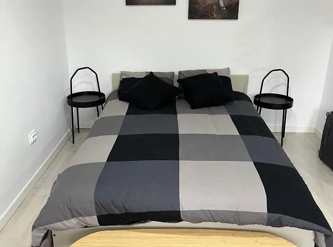 Apartamento 3 Min Da Av Liberdade - Remodelado